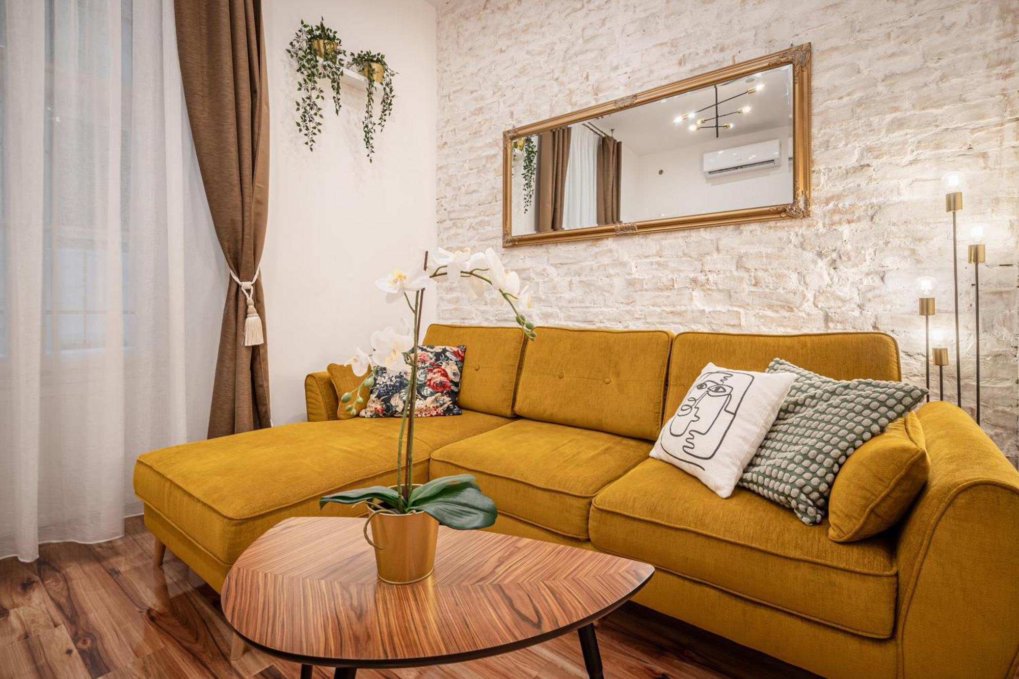 Architecture Fan'S Apartment Near Opera House Budapešť Exteriér fotografie